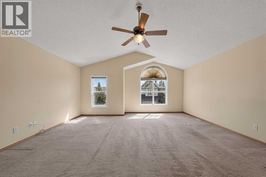 63 Cougartown Close SW — photo 23