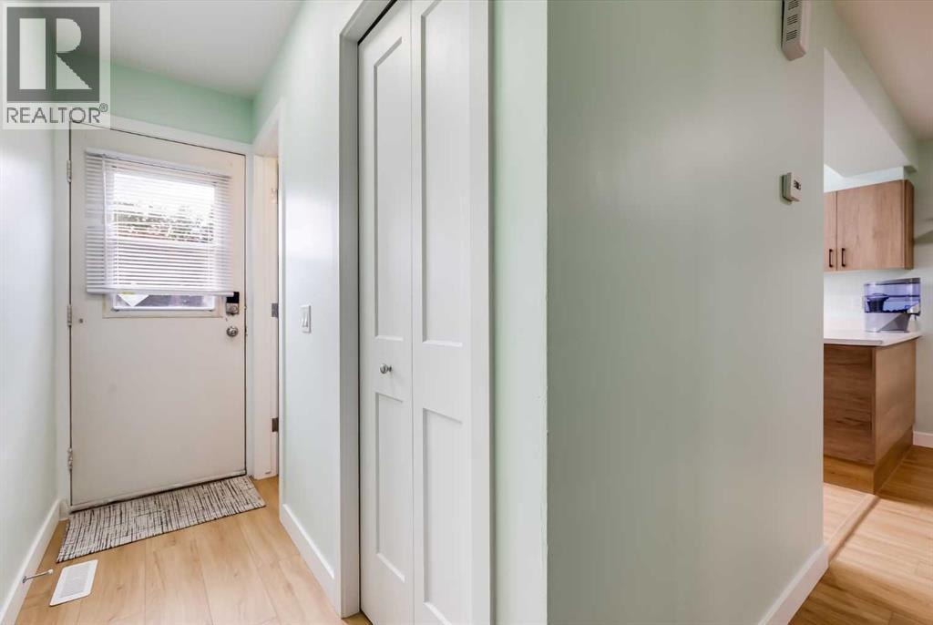 2187 Woodview Drive SW — photo 10