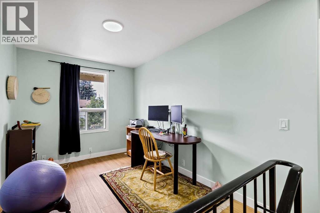 2187 Woodview Drive SW — photo 12