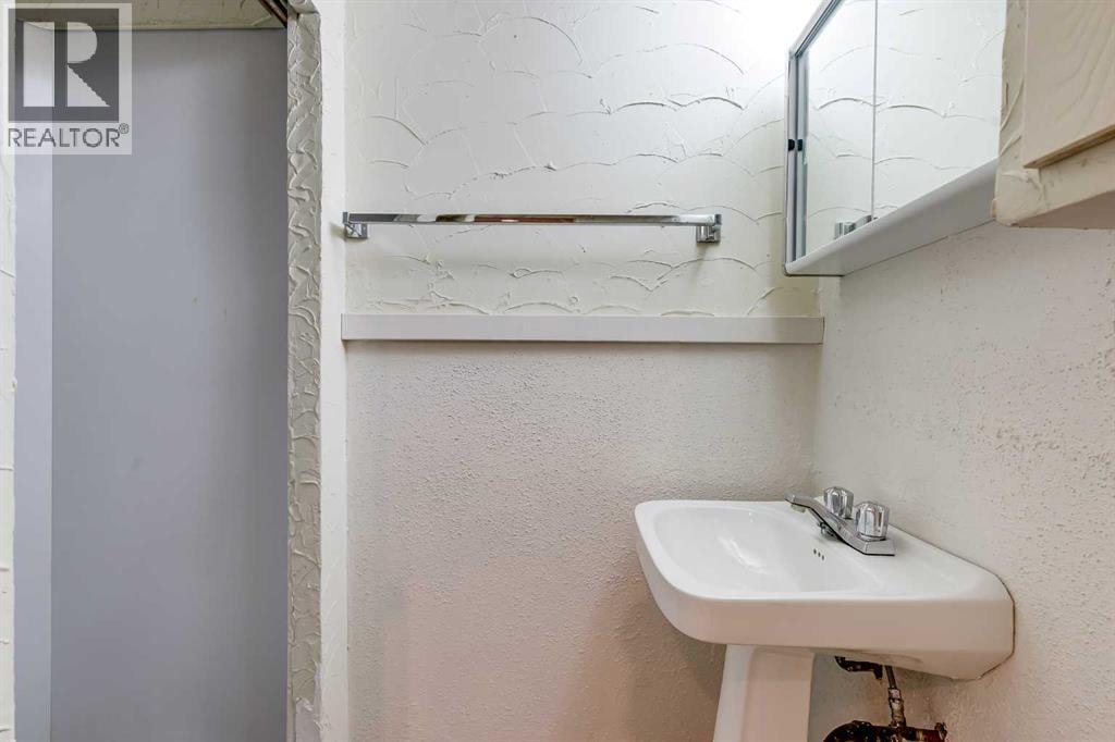 2187 Woodview Drive SW — photo 21