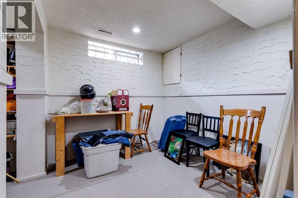 2187 Woodview Drive SW — photo 23