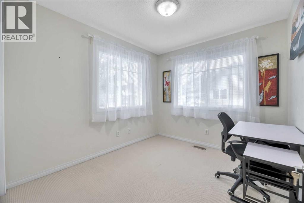 49 Everridge Gardens SW — photo 28