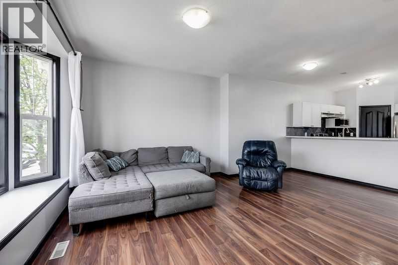 1001, 703 Luxstone Square SE — photo 3