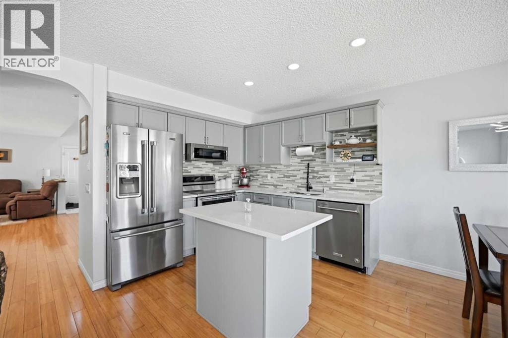 89 Saddlehorn Close NE — photo 12