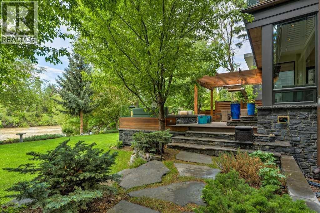 934 Rideau Road SW — photo 47