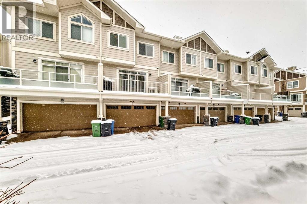 37 Skyview Ranch Gardens NE — photo 48