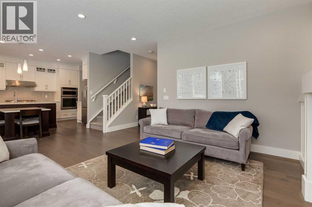 76 Dieppe Drive SW — photo 11