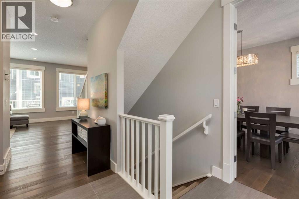 76 Dieppe Drive SW — photo 8