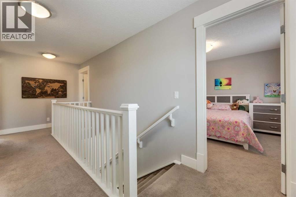 76 Dieppe Drive SW — photo 18