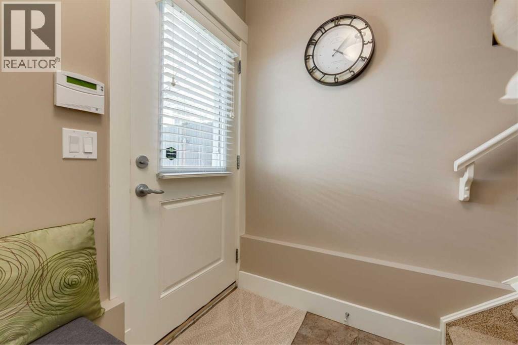 76 Dieppe Drive SW — photo 41