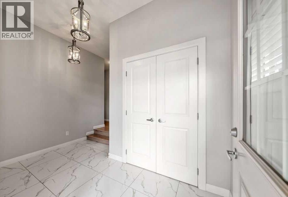 435 Evansglen Drive NW — photo 5