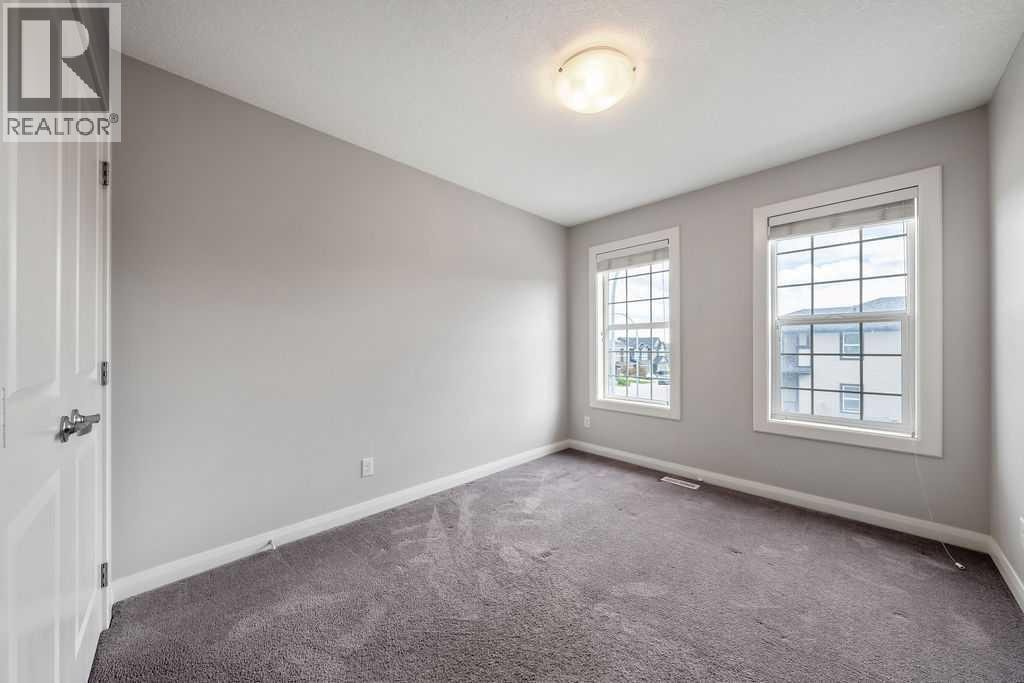 435 Evansglen Drive NW — photo 29