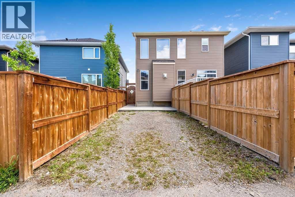 435 Evansglen Drive NW — photo 43