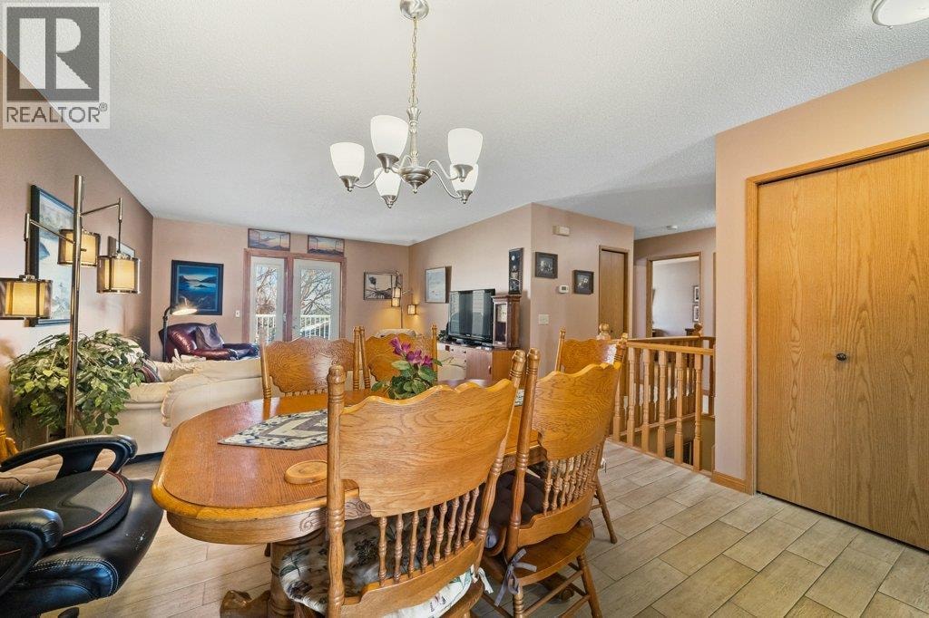 52 Macewan Park Heights NW — photo 8
