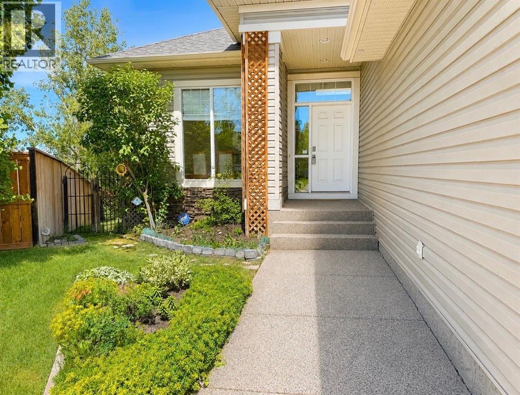 151 Hawkmere View — photo 2