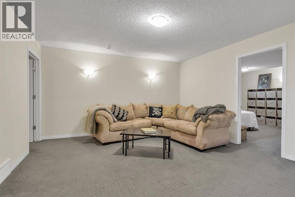 151 Hawkmere View — photo 30