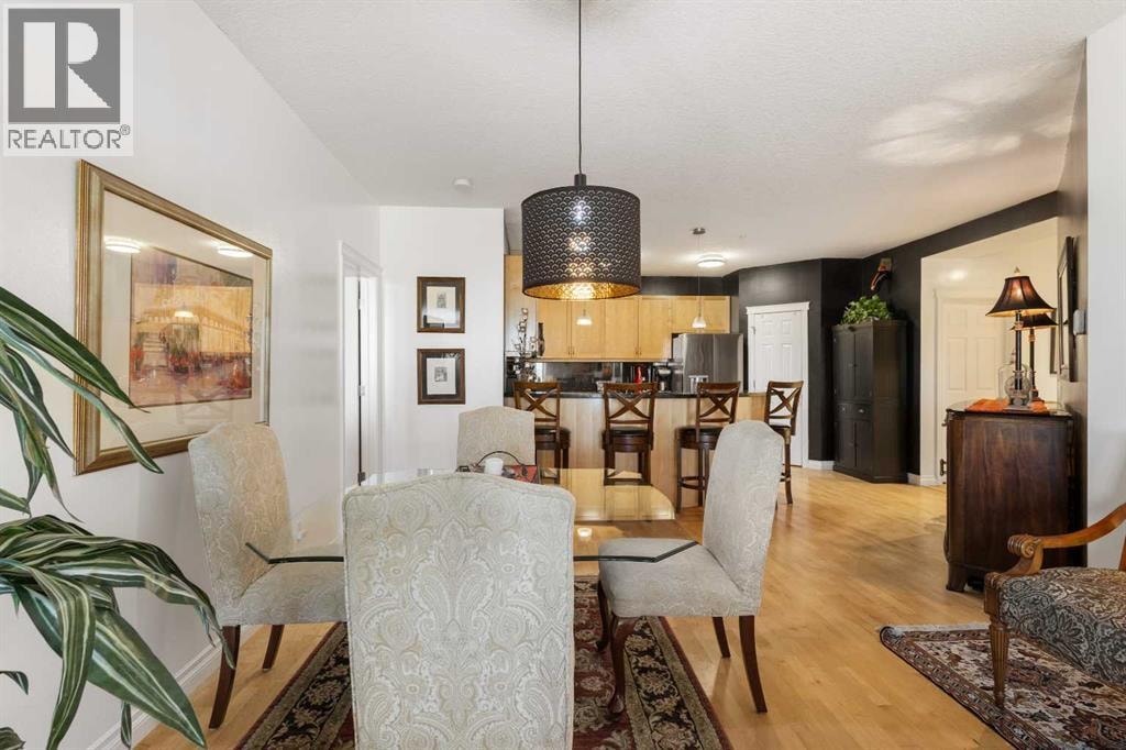 304, 8 Hemlock Crescent SW — photo 12