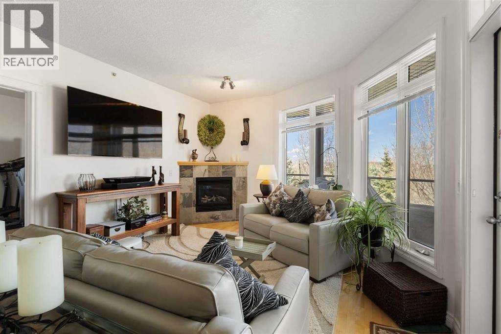 304, 8 Hemlock Crescent SW — photo 13
