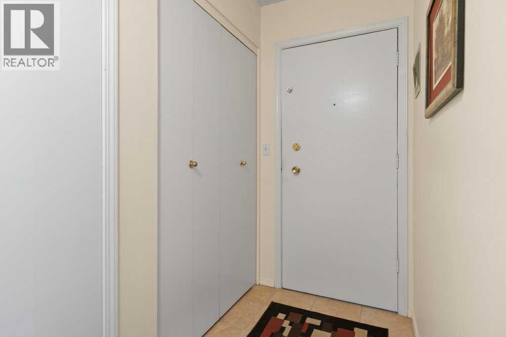 16A, 231 Heritage Drive SE — photo 3