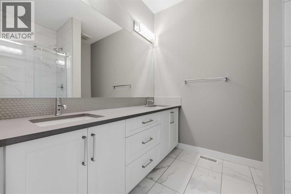 4065 32 Avenue NW — photo 18