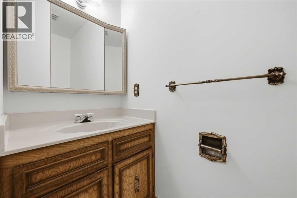 480 Berkley Crescent NW — photo 22