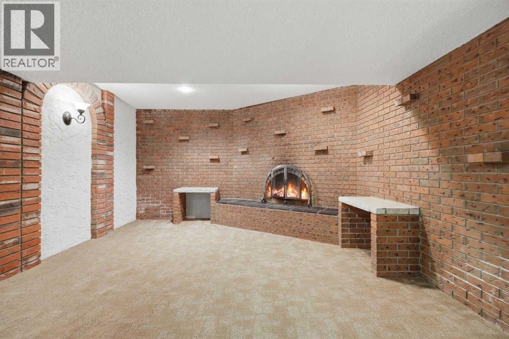480 Berkley Crescent NW — photo 37