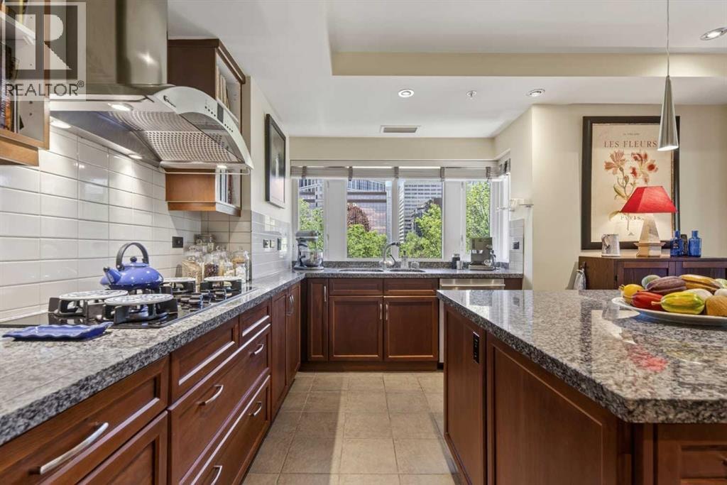 301, 690 Princeton Way SW — photo 25