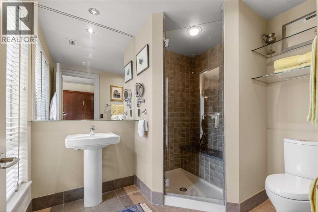 301, 690 Princeton Way SW — photo 35