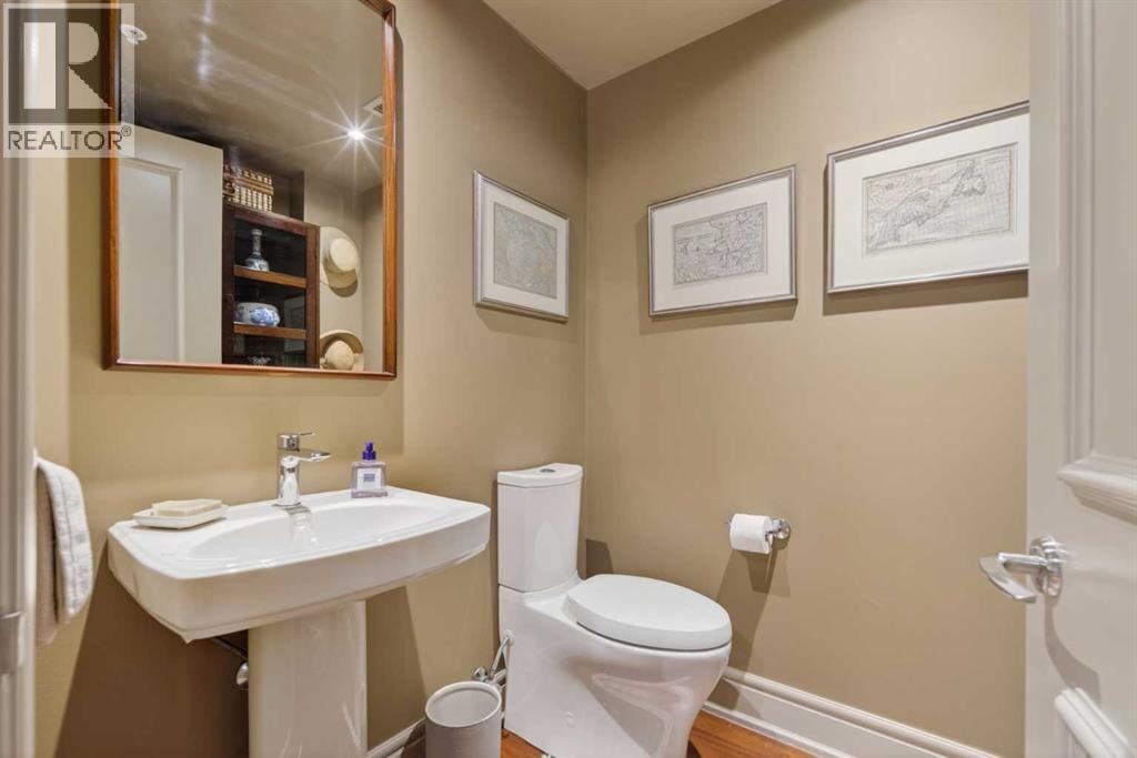 301, 690 Princeton Way SW — photo 38