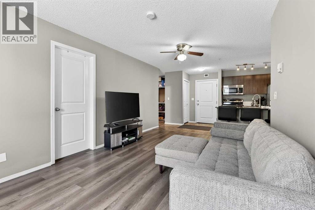 9103, 403 Mackenzie Way SW — photo 8