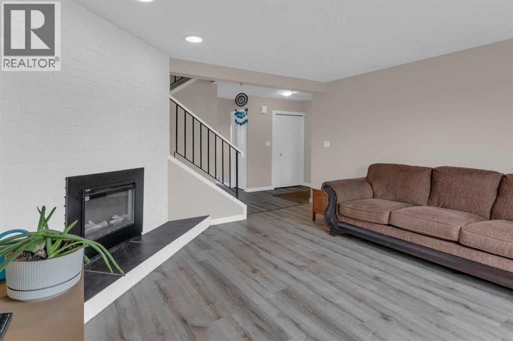 224 Summerwood Place — photo 4