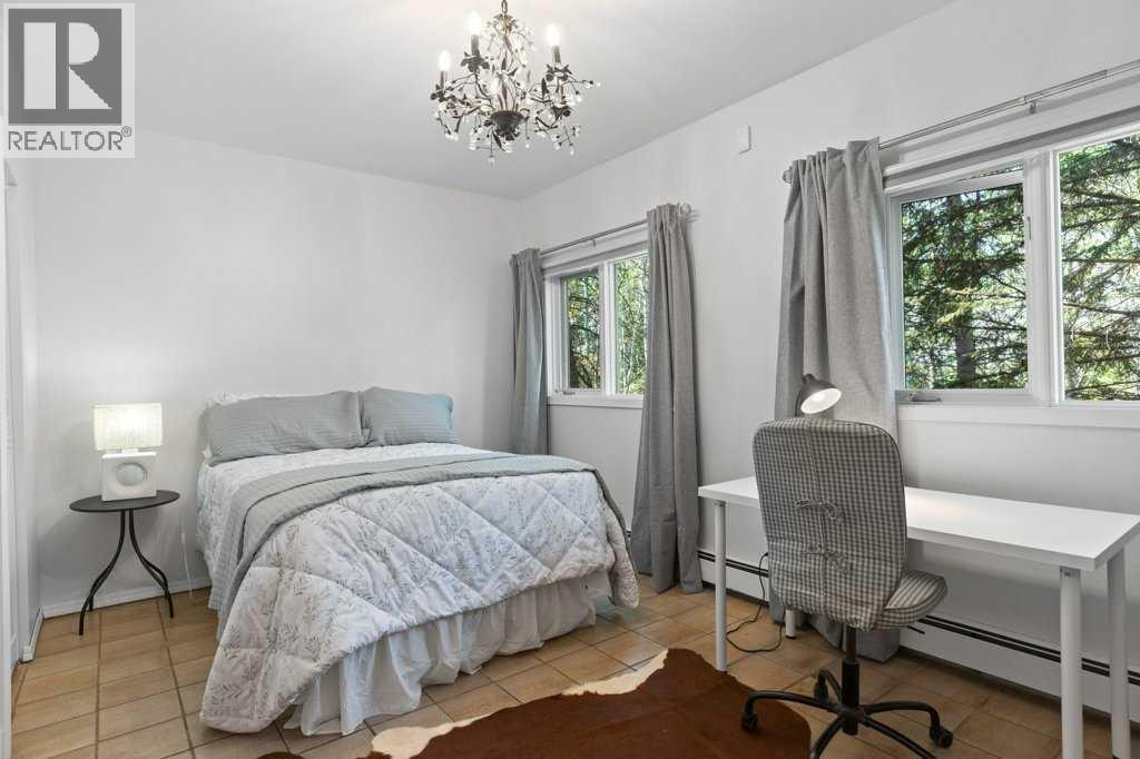 244098 Panorama Ridge SW — photo 28