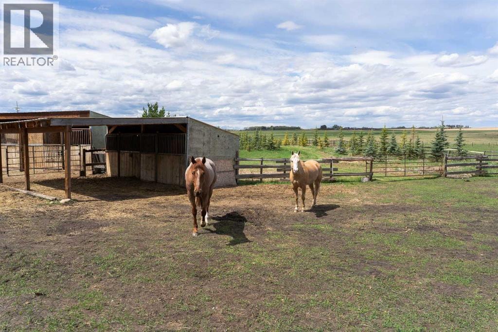 244098 Panorama Ridge SW — photo 37