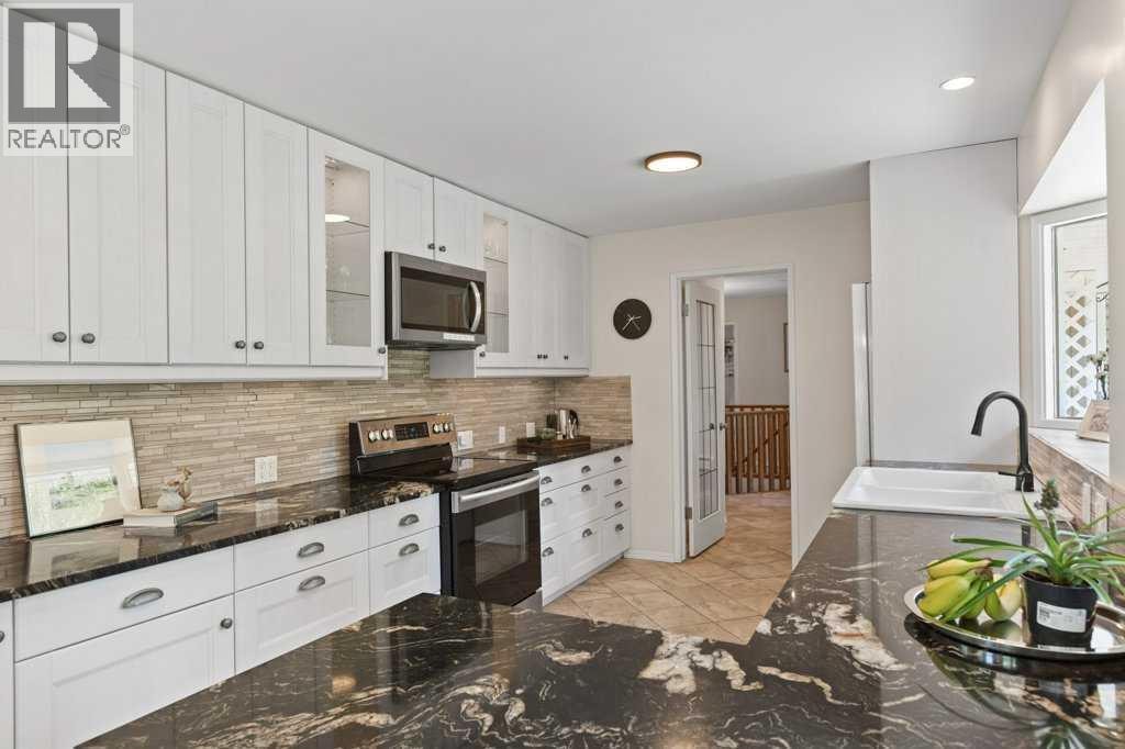 244098 Panorama Ridge SW — photo 9