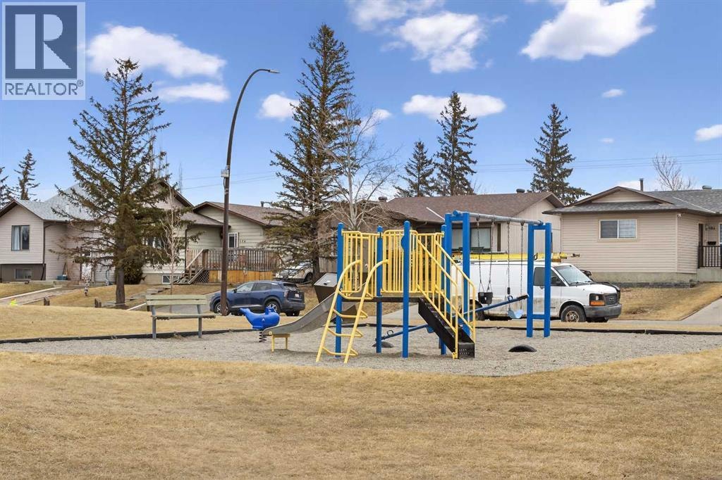 27 Bedford Road NE — photo 30