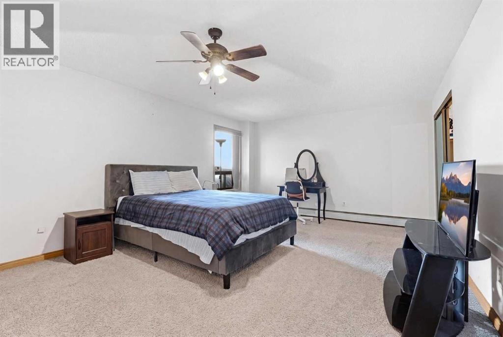 805, 320 Meredith Road NE — photo 11