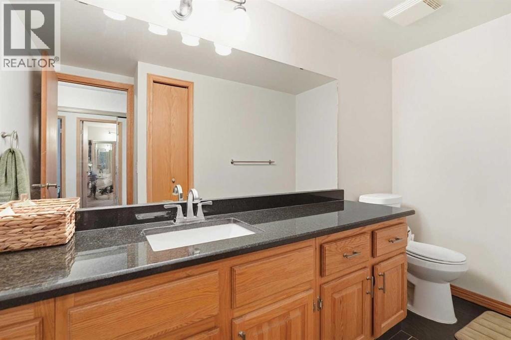 805, 320 Meredith Road NE — photo 16