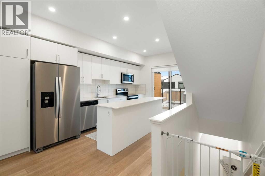 8528 21 Avenue SE — photo 26
