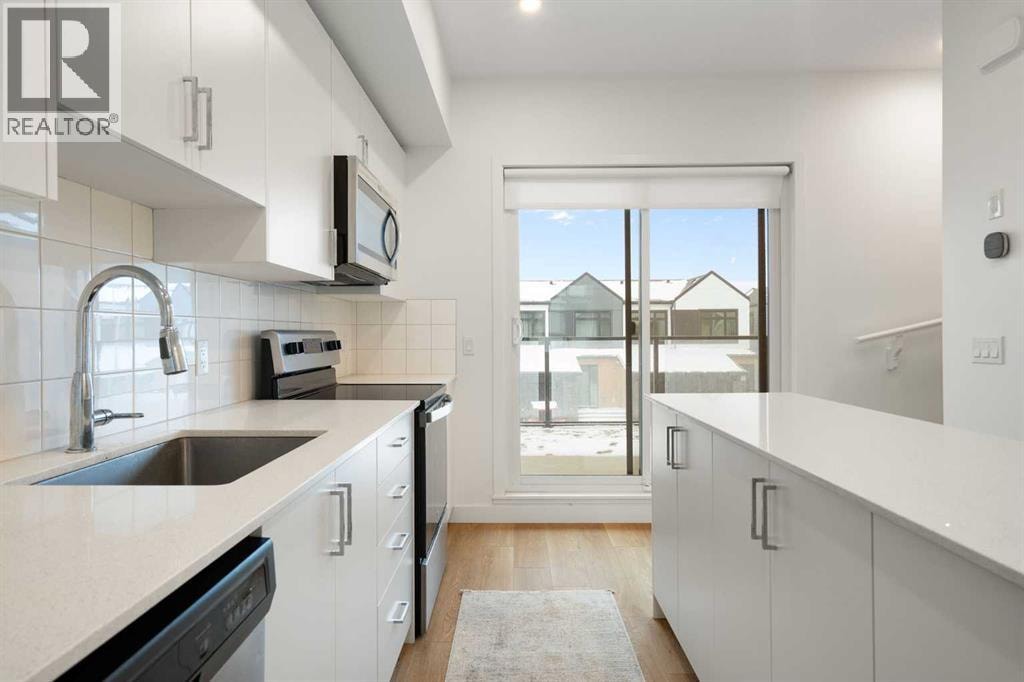 8528 21 Avenue SE — photo 12