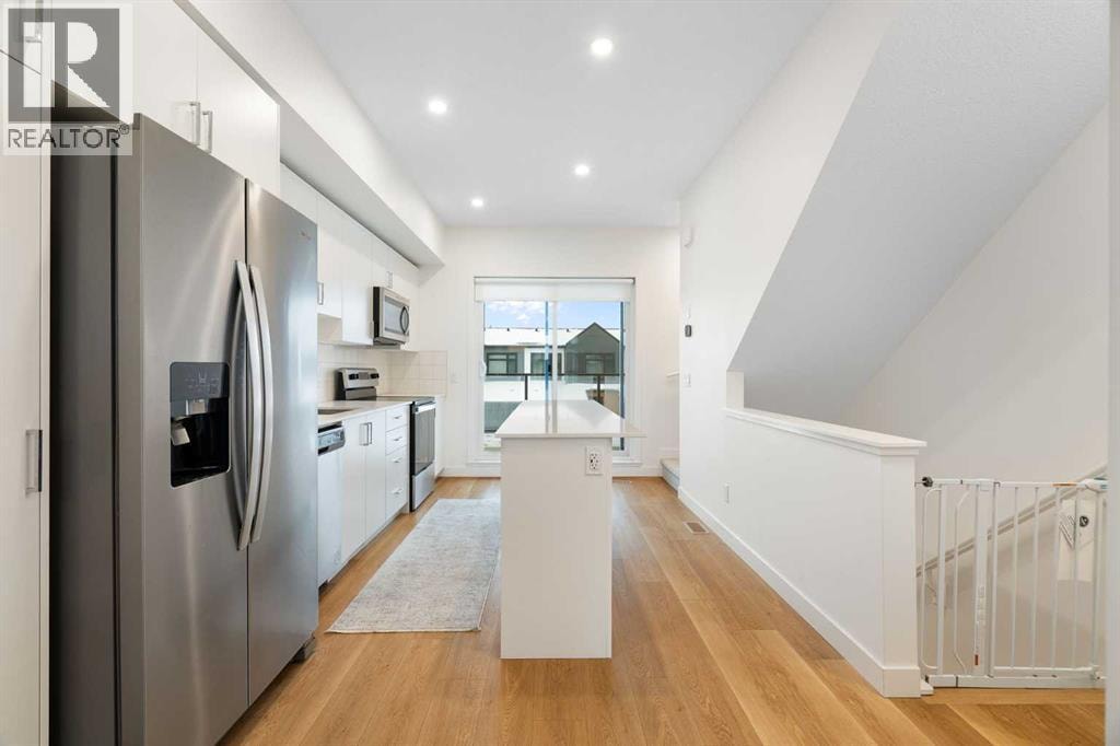 8528 21 Avenue SE — photo 25