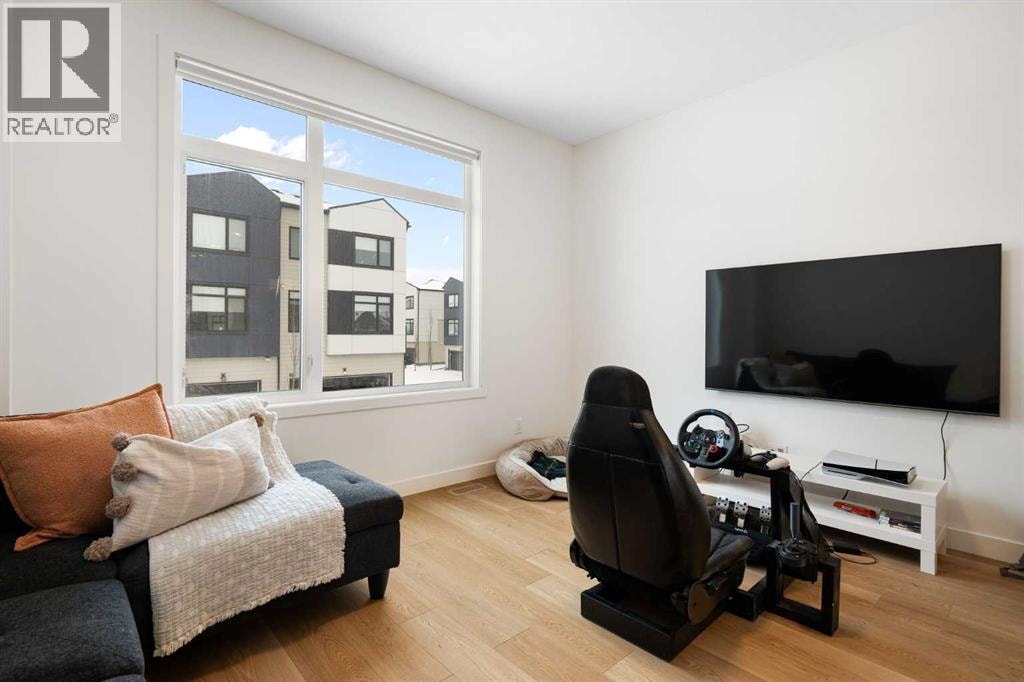 8528 21 Avenue SE — photo 8