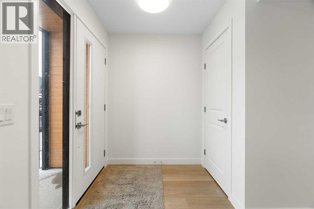 8528 21 Avenue SE — photo 28