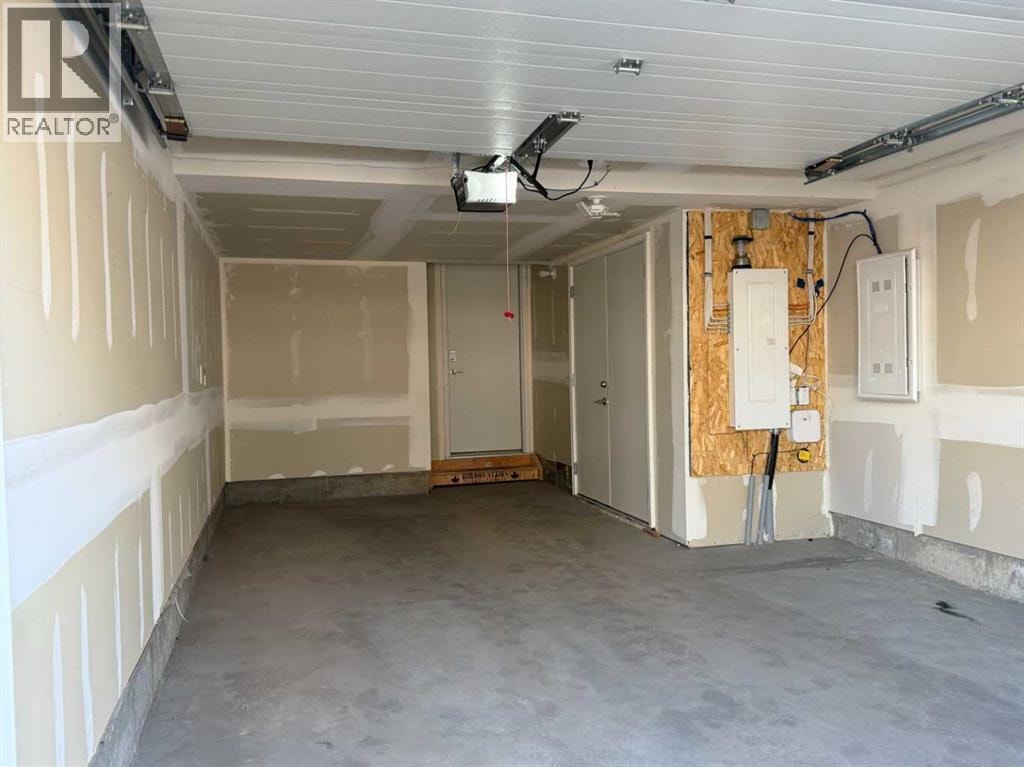 8528 21 Avenue SE — photo 31