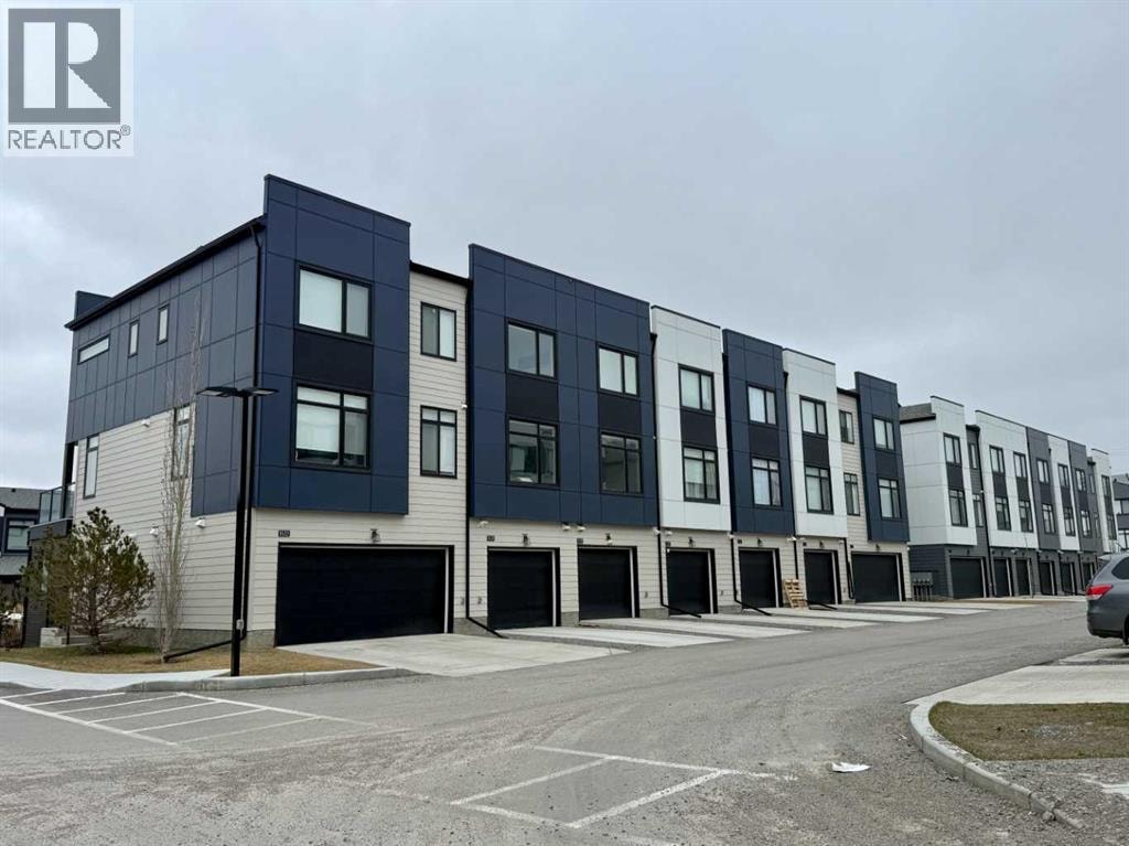 8528 21 Avenue SE — photo 32