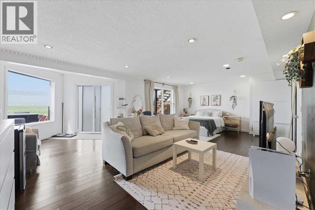 17 Bridlecrest Court SW — photo 37