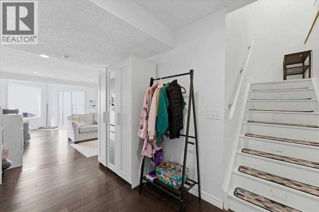 17 Bridlecrest Court SW — photo 36