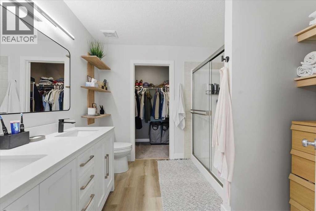 17 Bridlecrest Court SW — photo 32