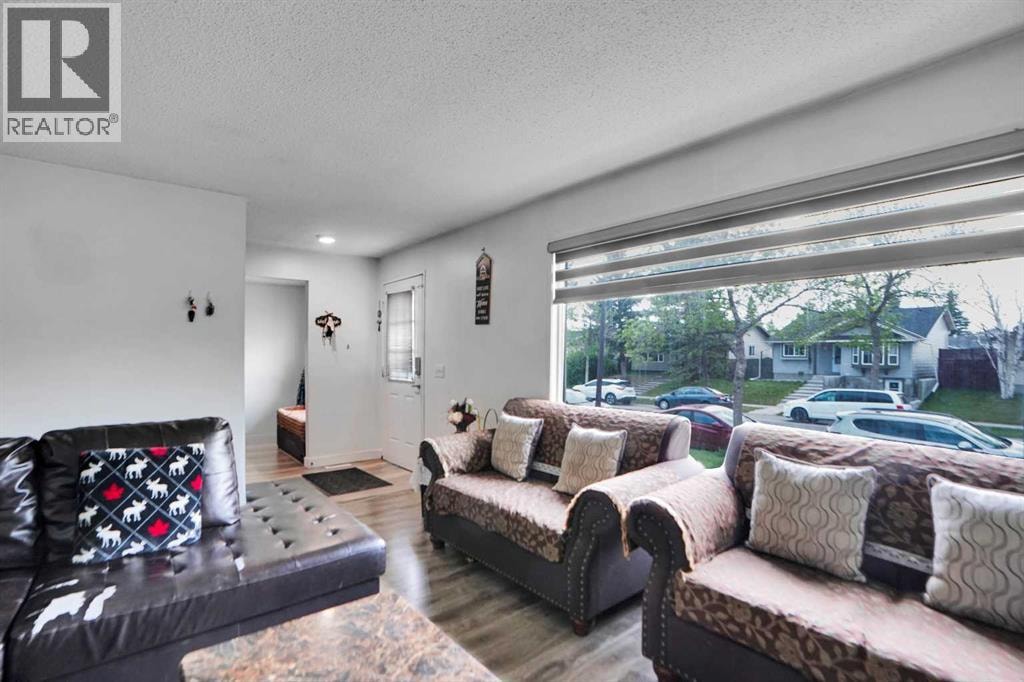 168 Castlebrook Drive NE — photo 6