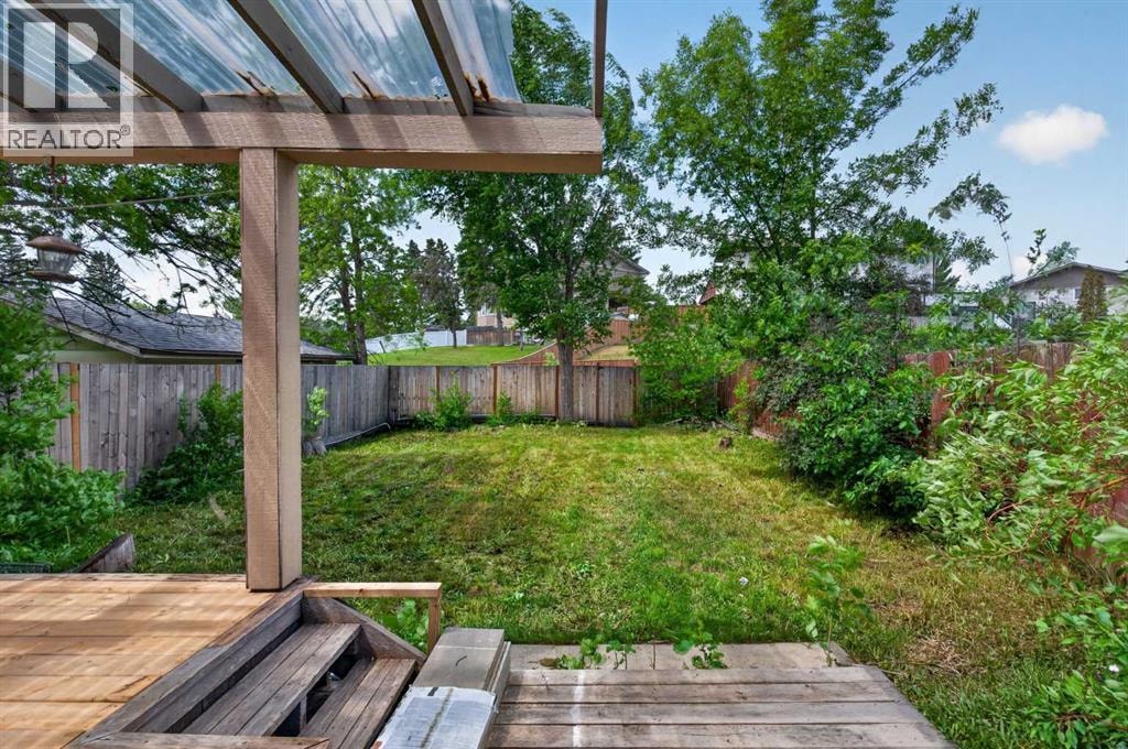 2515 62 Street NE — photo 37