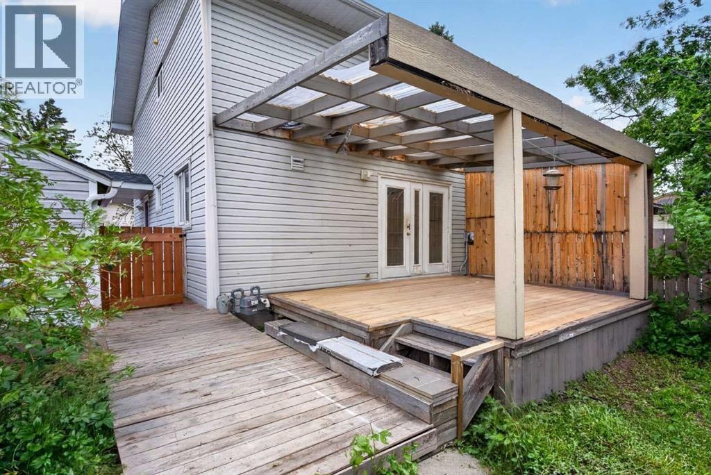 2515 62 Street NE — photo 39